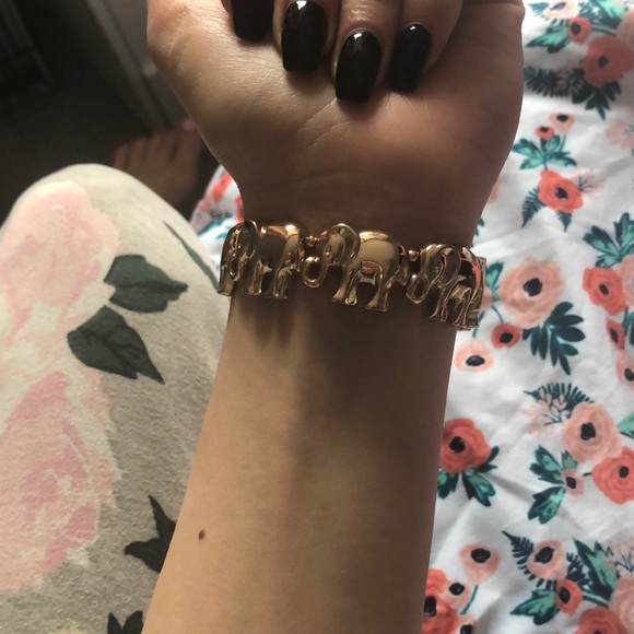 Good elephant bracelet - Picture 2 of 3